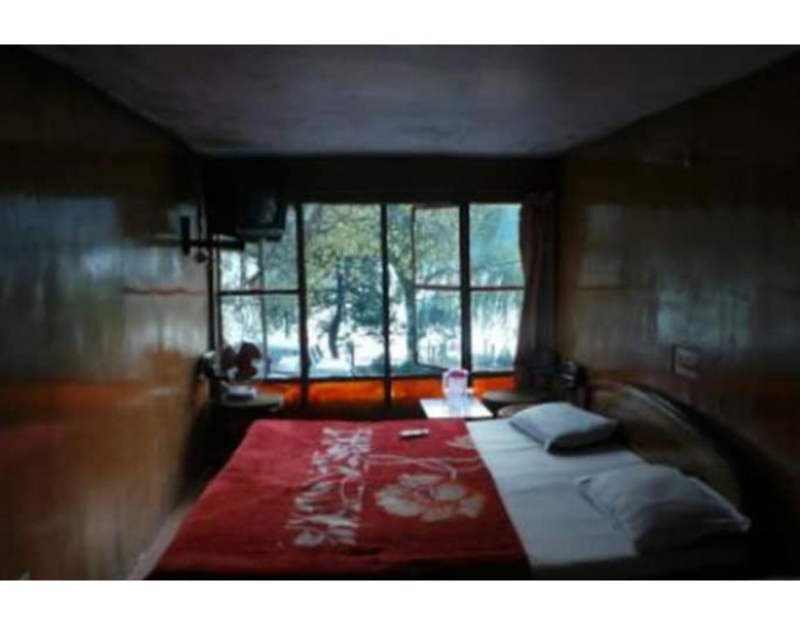 נייניטל Hotel Darpan מראה חיצוני תמונה